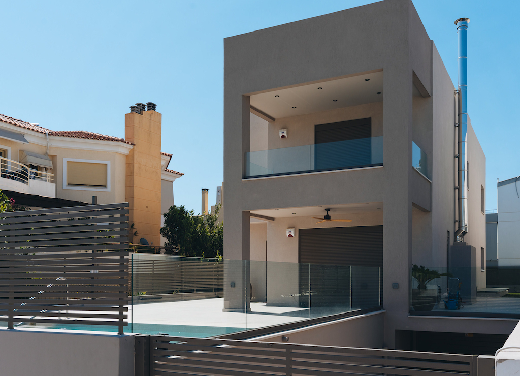 [ LAOURAKIS CONSTRUCTIONS ]
